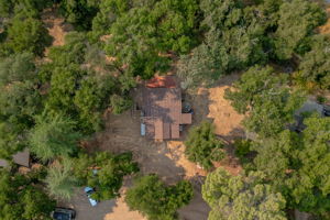 04 - 82 La Mesa Ln (aerial)