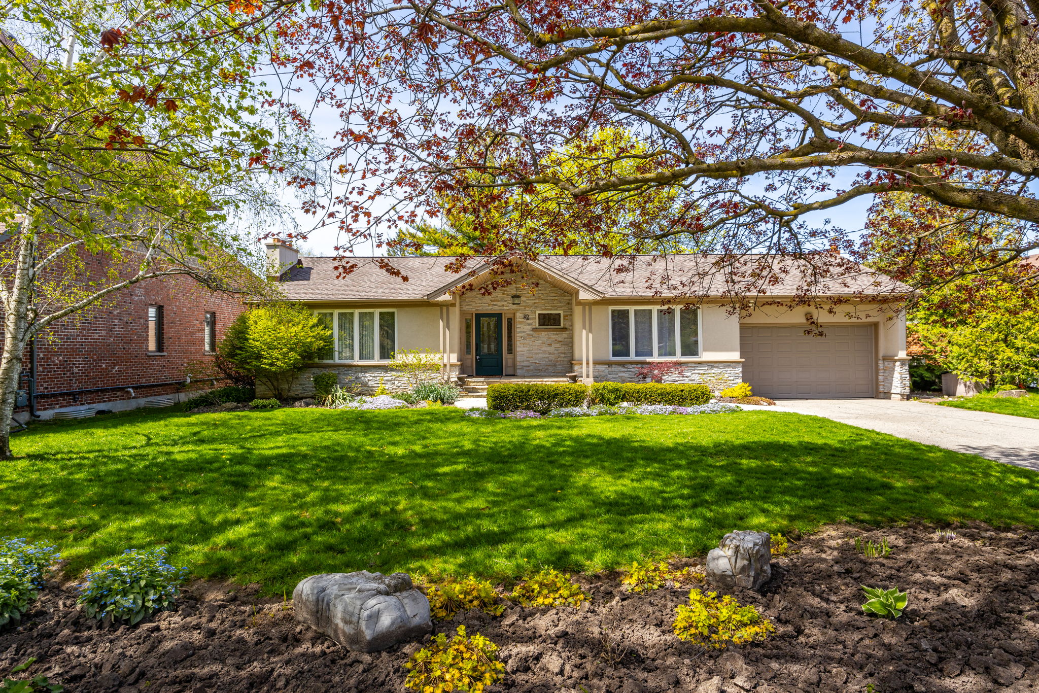 Richmond Hill property showcase — delivered property photograph 3