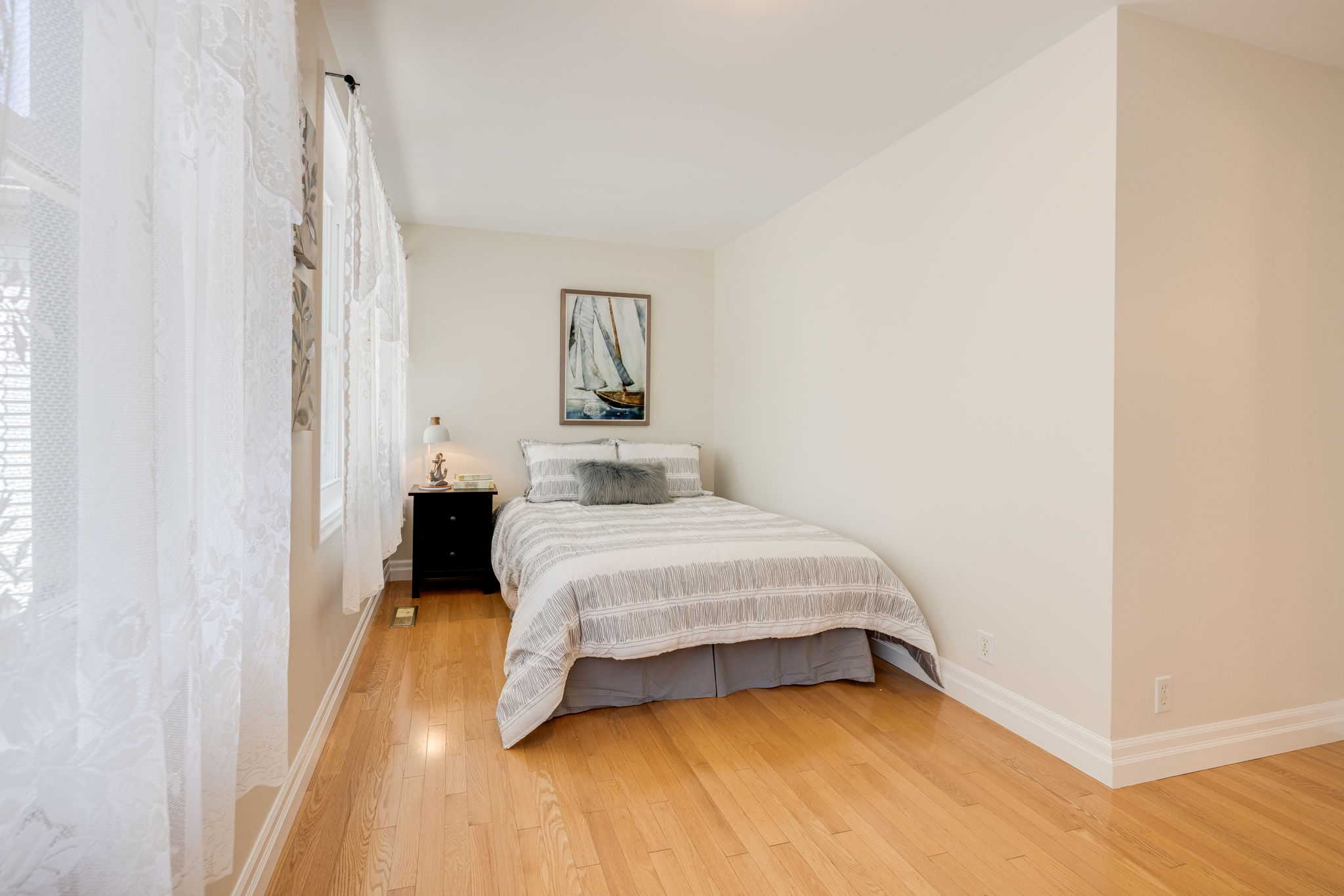 Richmond Hill property showcase — delivered property photograph 27