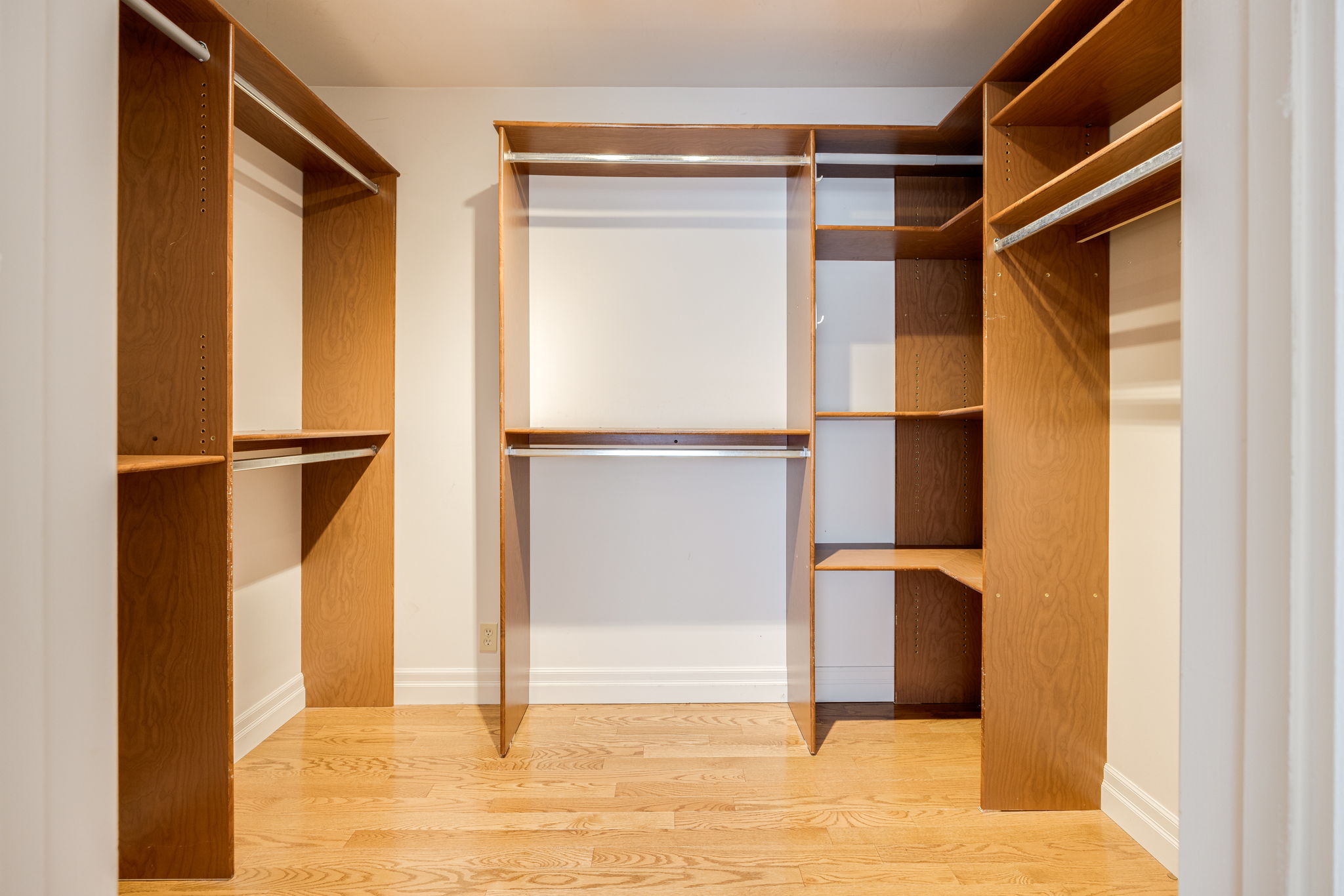 Richmond Hill property showcase — delivered property photograph 31