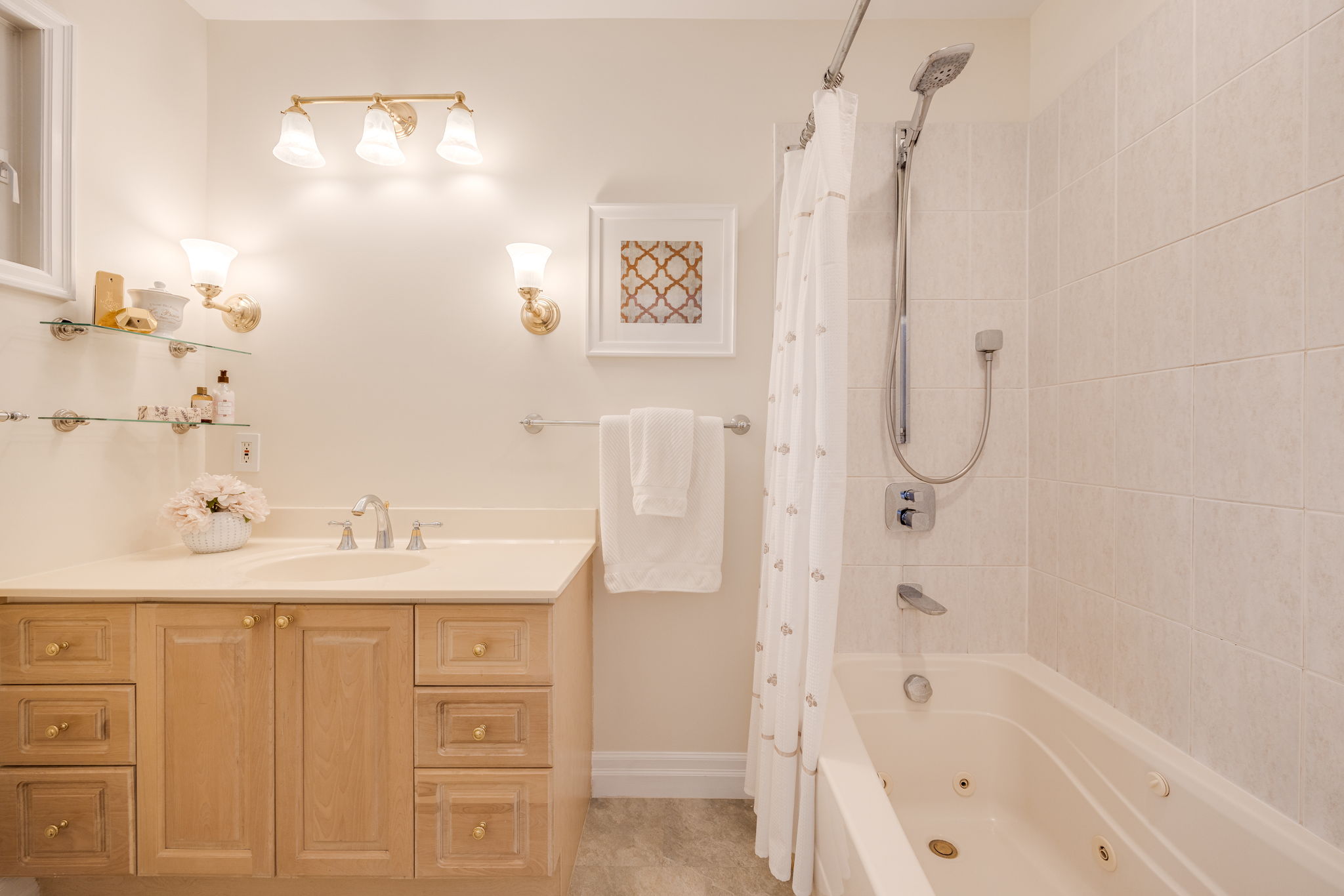 Richmond Hill property showcase — delivered property photograph 32