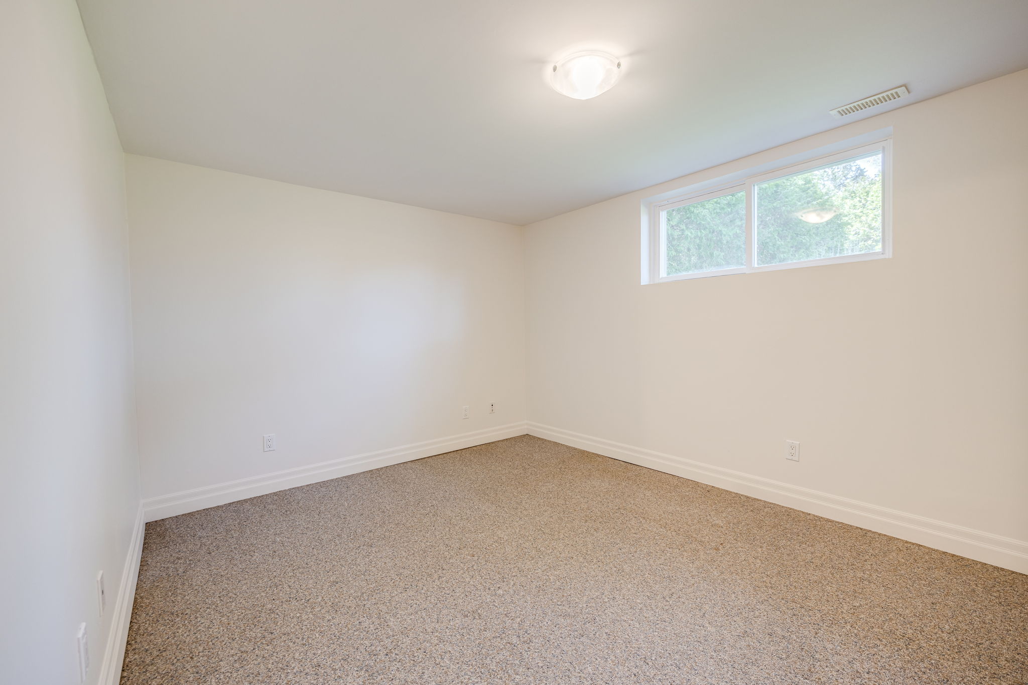Richmond Hill property showcase — delivered property photograph 38