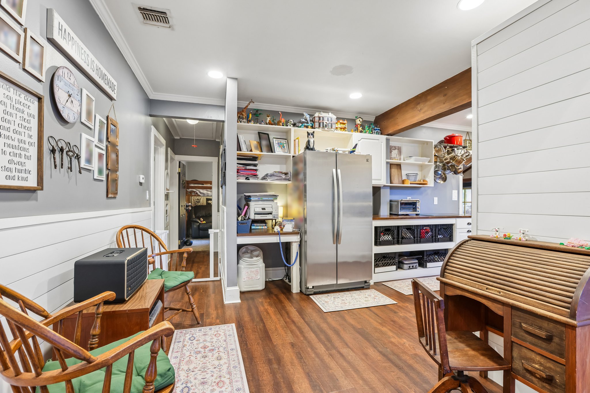 Medway Ave-S0910-019.jpg