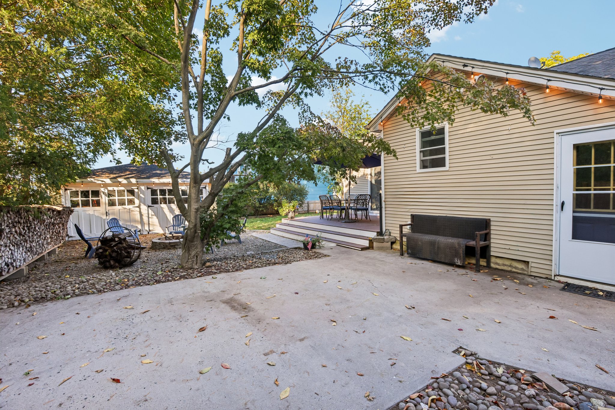Medway Ave-S0910-043.jpg