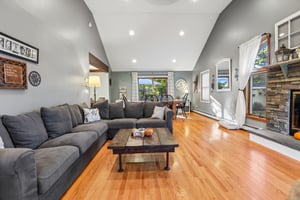 Medway Ave-S0910-010.jpg