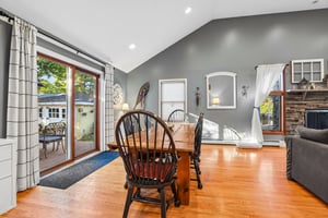 Medway Ave-S0910-018.jpg