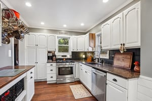 Medway Ave-S0910-022.jpg