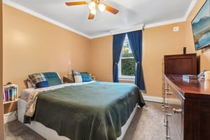 Medway Ave-S0910-027.jpg