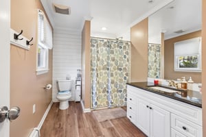 Medway Ave-S0910-032.jpg