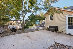 Medway Ave-S0910-043.jpg