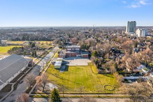 82 Mill St S, Brampton, ON L6Y 1S8, CA Photo 40