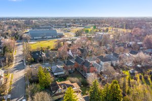 82 Mill St S, Brampton, ON L6Y 1S8, CA Photo 38