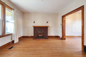 82 Mill St S, Brampton, ON L6Y 1S8, CA Photo 6