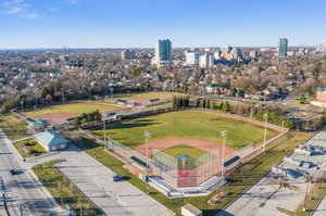 82 Mill St S, Brampton, ON L6Y 1S8, CA Photo 43