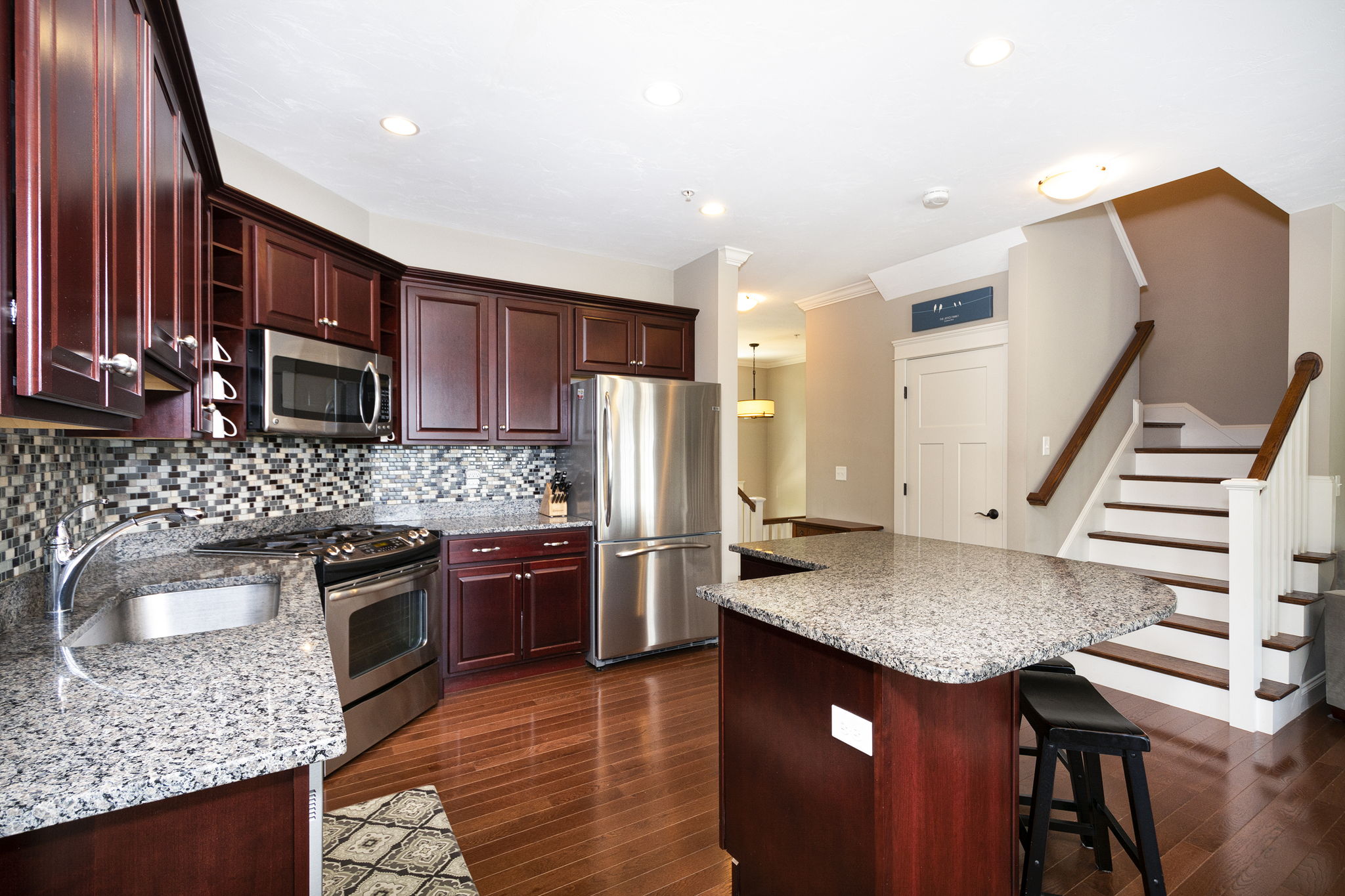  82 Parkview St, Weymouth, MA 02190, US Photo 12