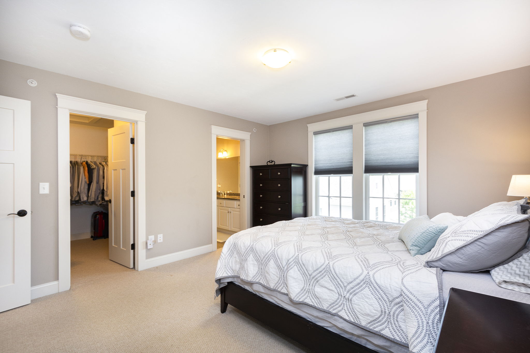  82 Parkview St, Weymouth, MA 02190, US Photo 27