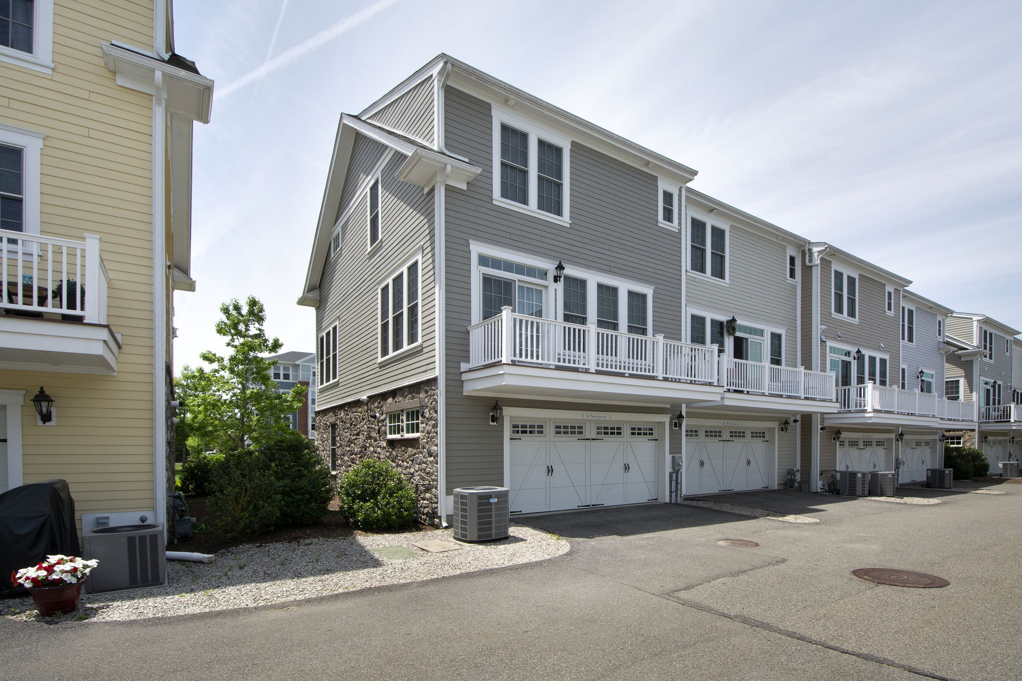  82 Parkview St, Weymouth, MA 02190, US Photo 7