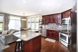  82 Parkview St, Weymouth, MA 02190, US Photo 10