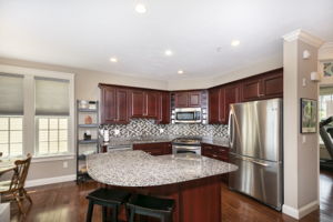  82 Parkview St, Weymouth, MA 02190, US Photo 9