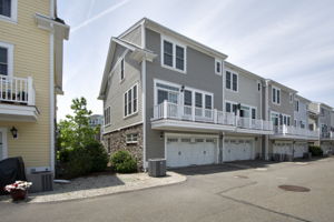  82 Parkview St, Weymouth, MA 02190, US Photo 6