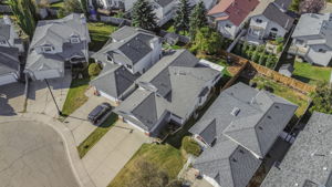 021-4-820.115aStreet-Drone