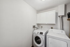 27_Interior