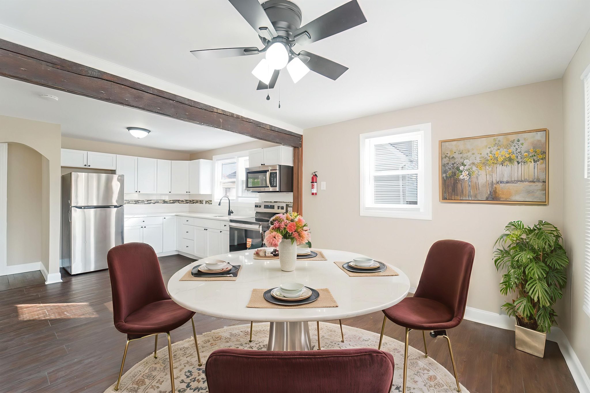 DSC04400-Edit virtually staged.jpeg