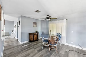 N Lincoln Way space 93-S2405-016.jpg