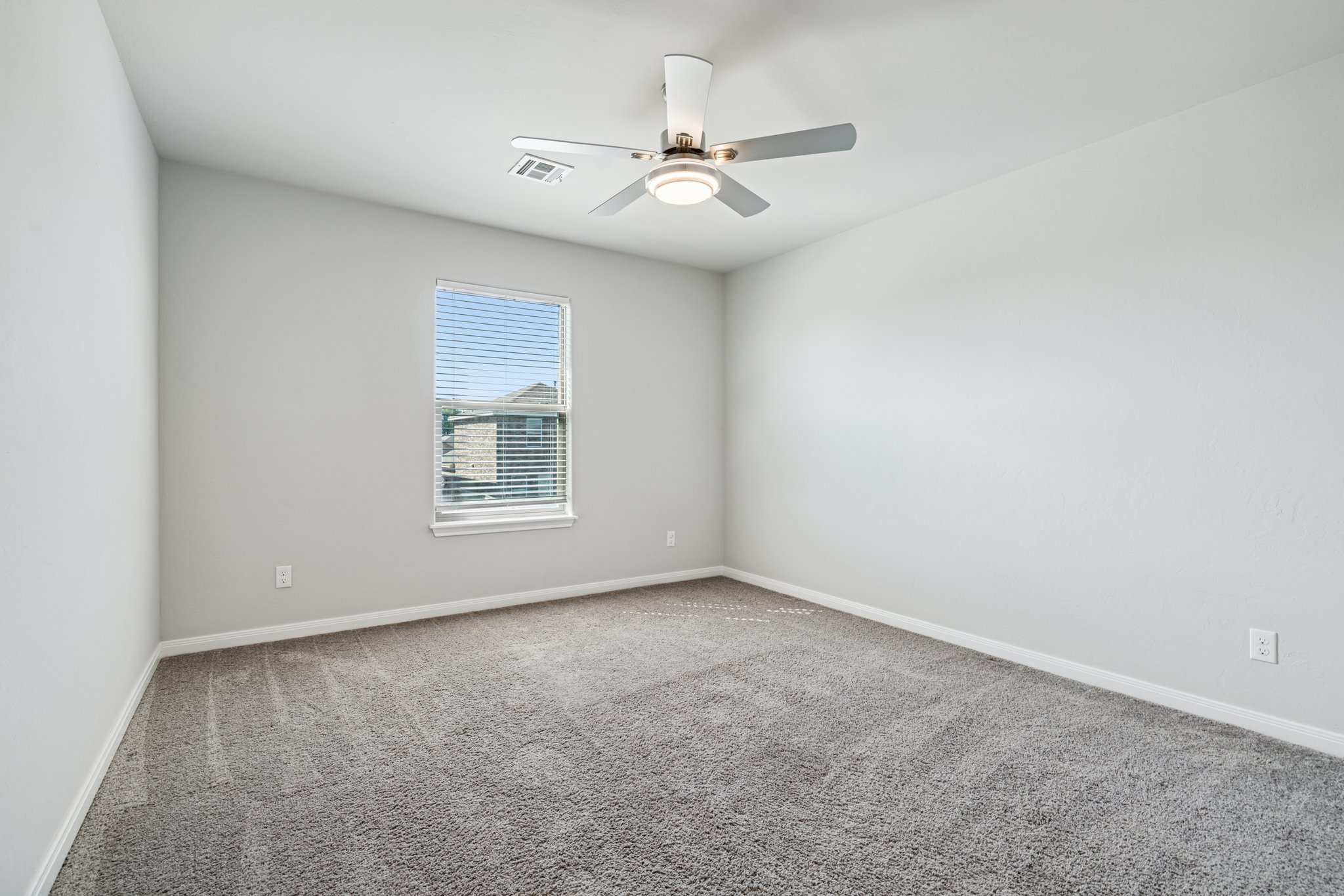 820 NW 5th St_033.jpg