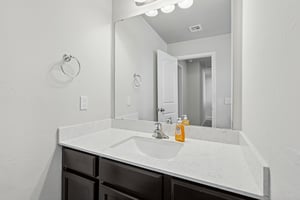 820 NW 5th St_030.jpg