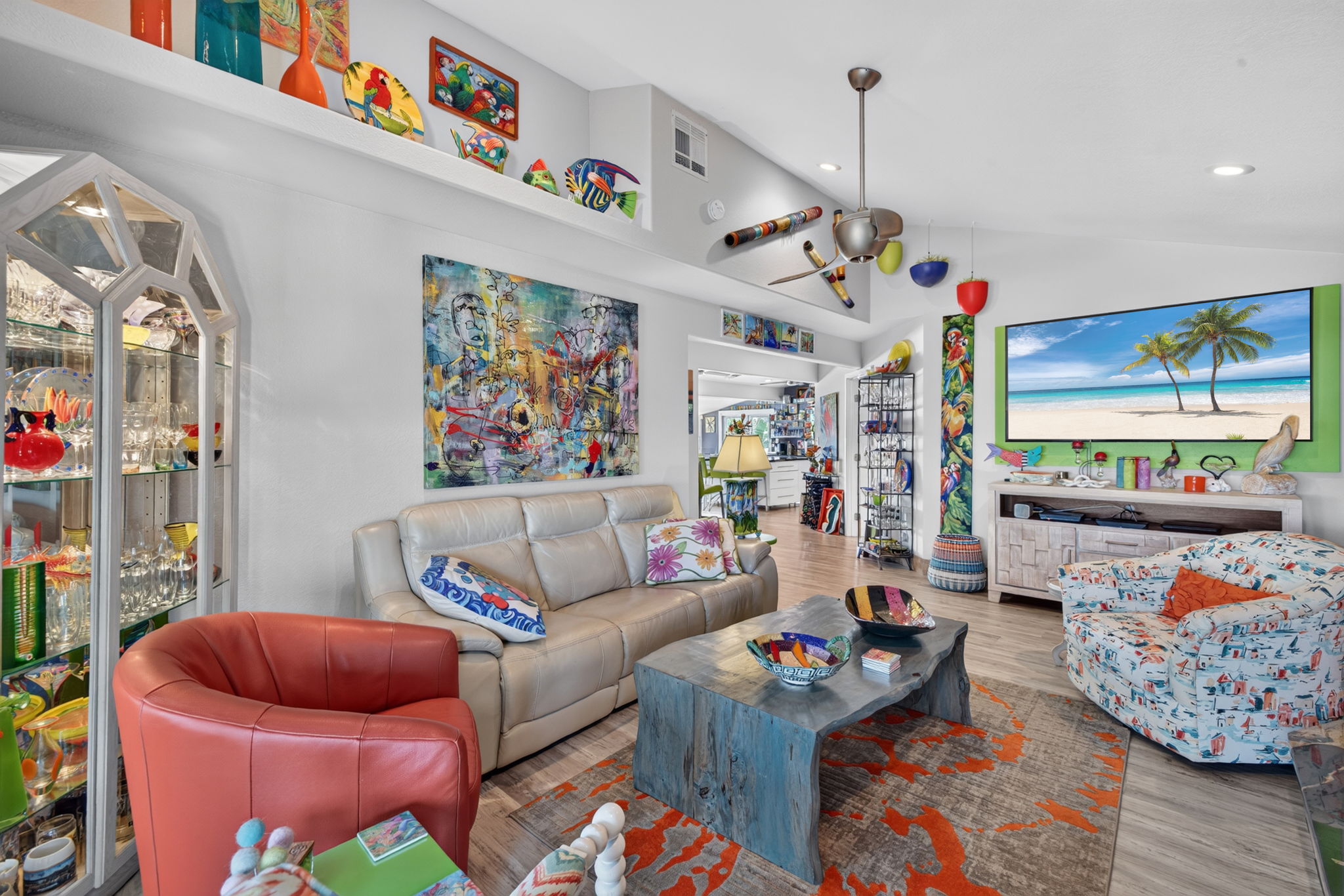 Family Room 3 of 3