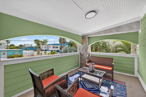 Balcony 2 of 3