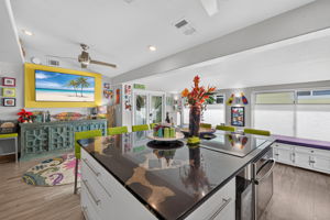 Kitchen 2 -1 of 4
