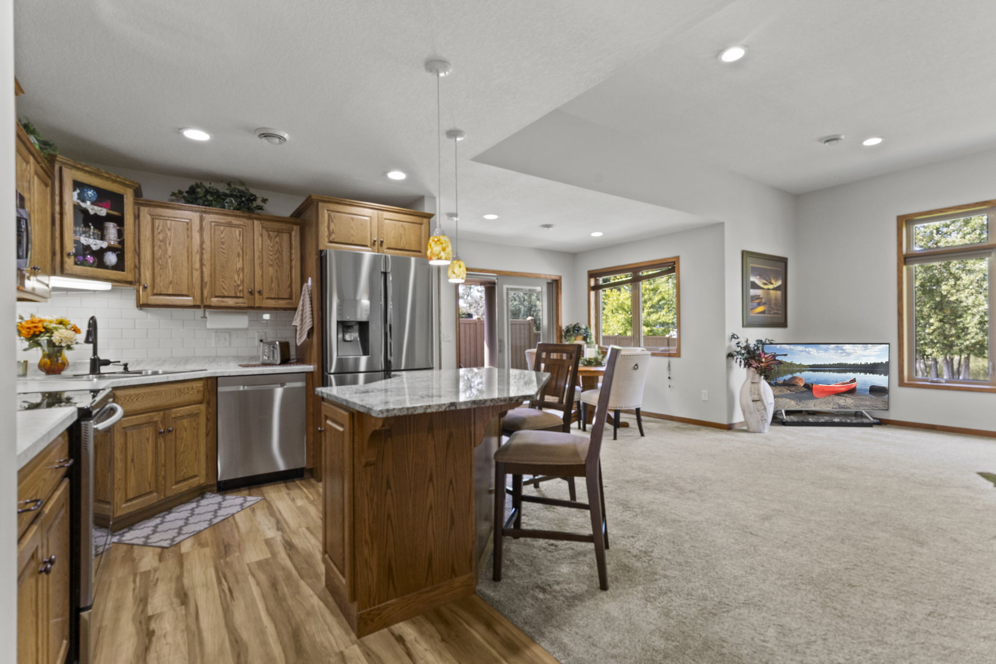 820 Willow Drive photo 32