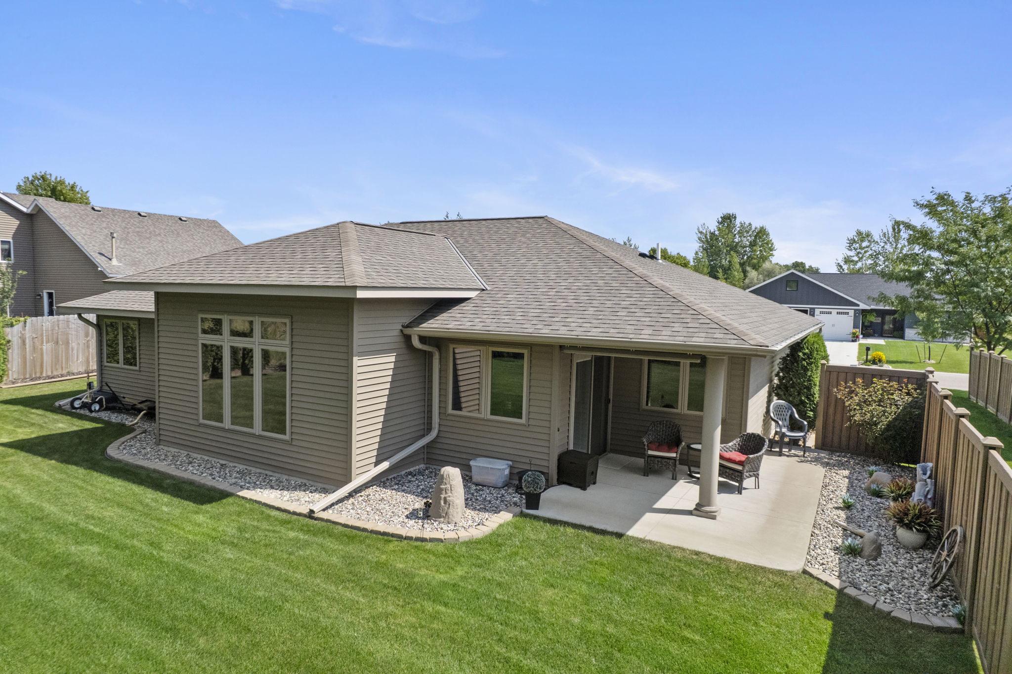 820 Willow Drive photo 84