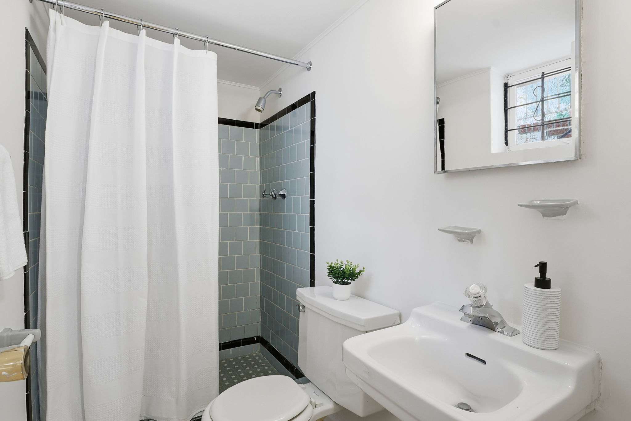 Lower Level Full Bathroom