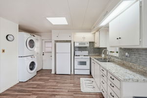 011_F8_8200 Jantzen Rd spc 107