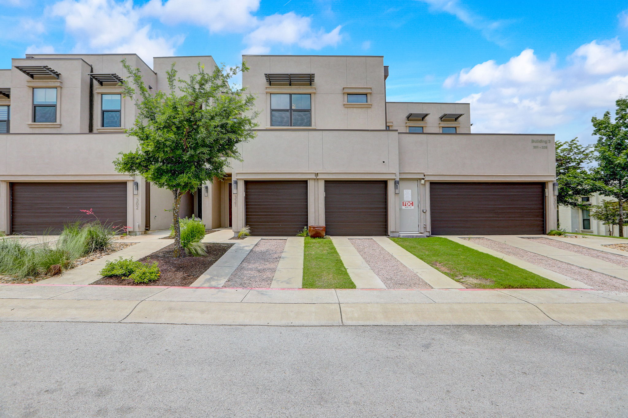 Southwest Pkwy 321-003