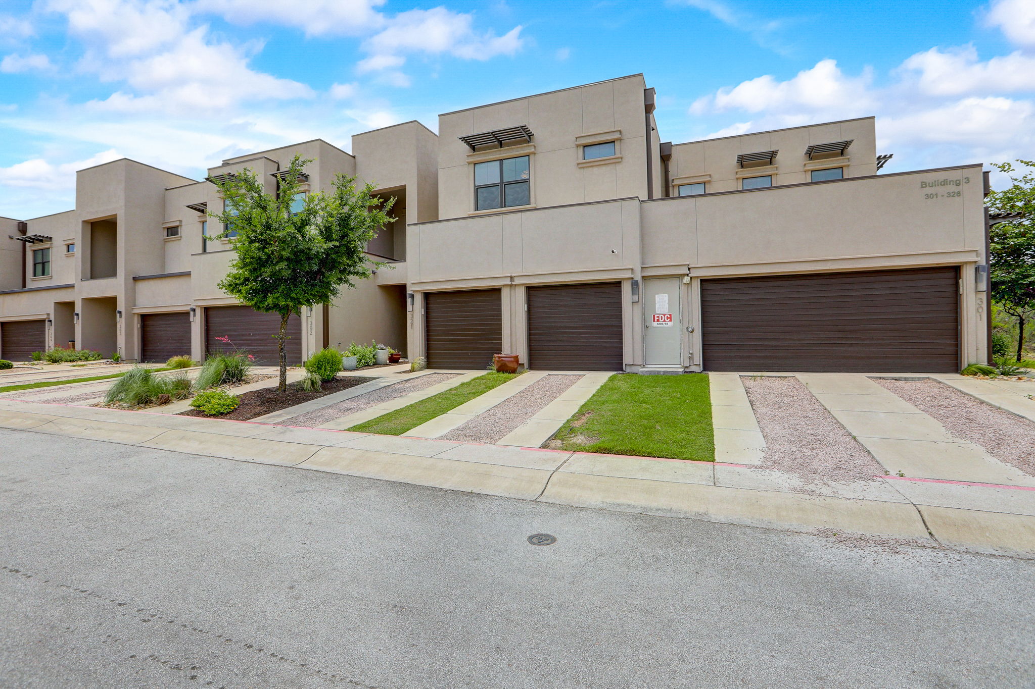 Southwest Pkwy 321-005