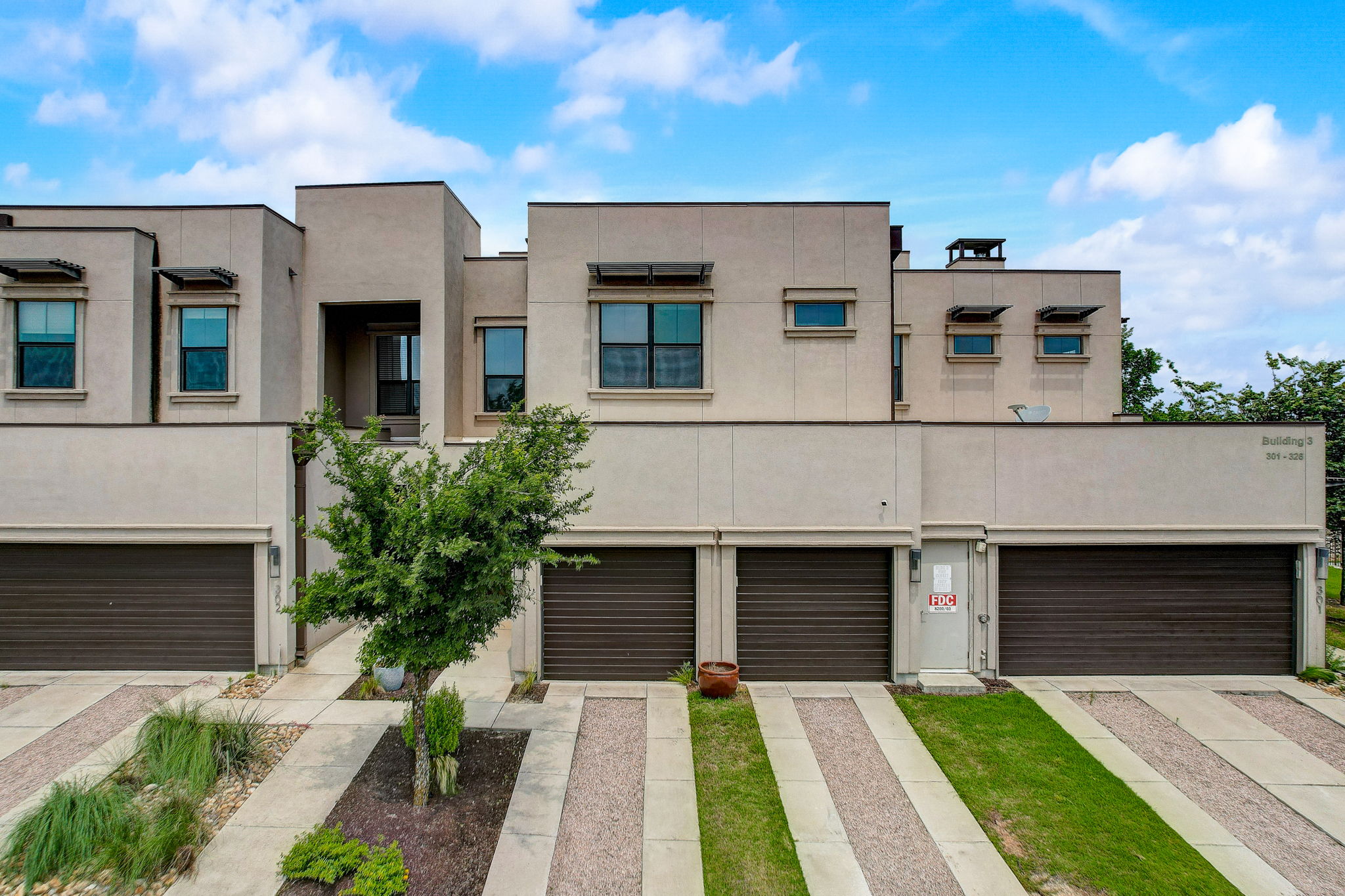 Southwest Pkwy 321-043