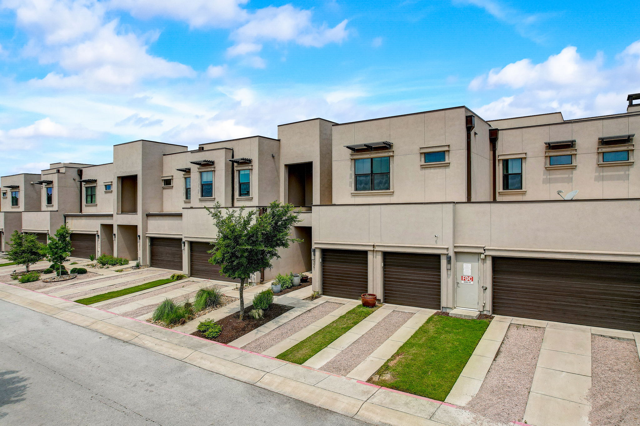 Southwest Pkwy 321-045