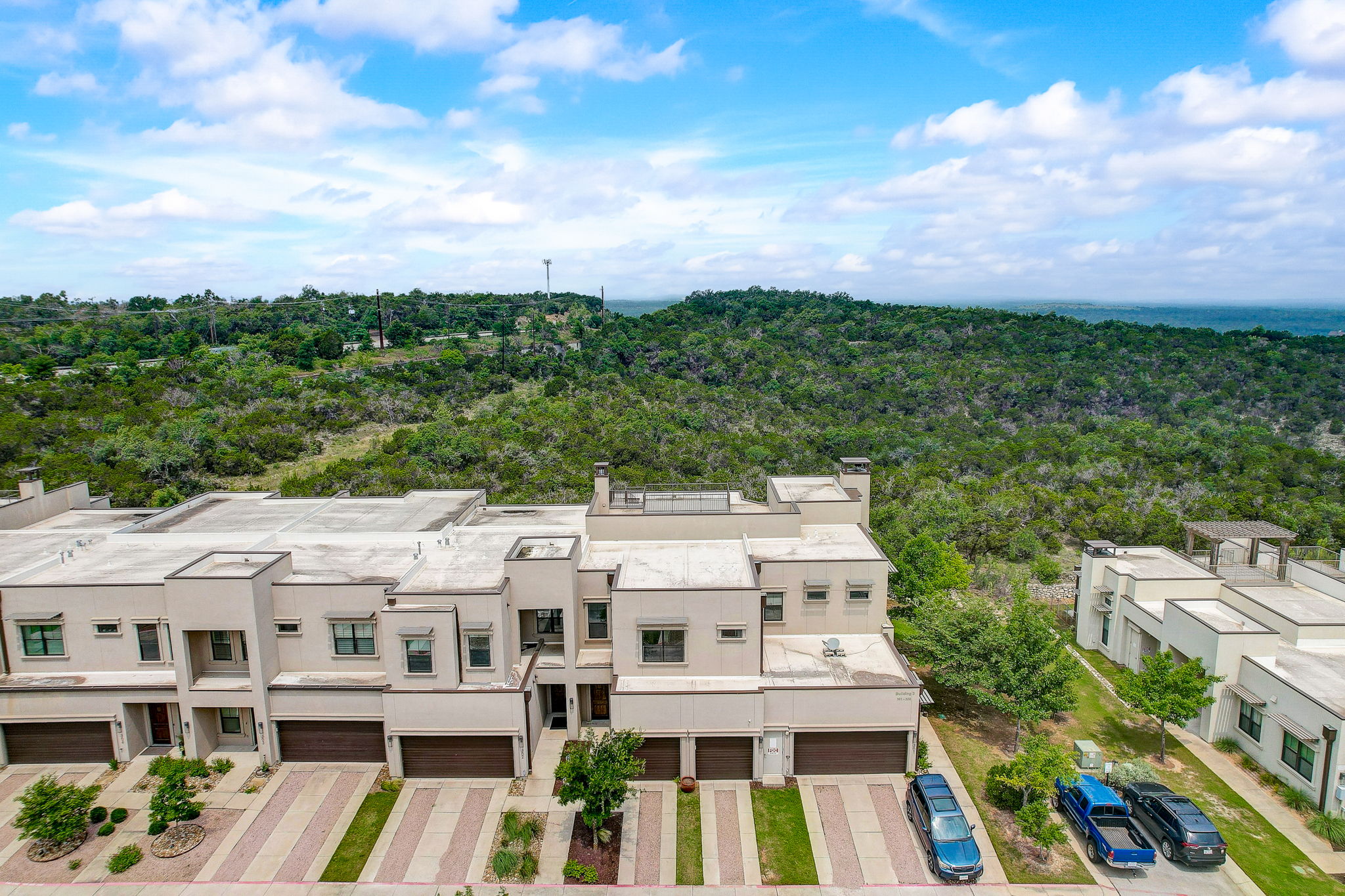 Southwest Pkwy 321-048