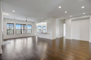 Southwest Pkwy 321-008