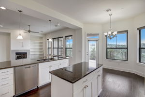 Southwest Pkwy 321-015