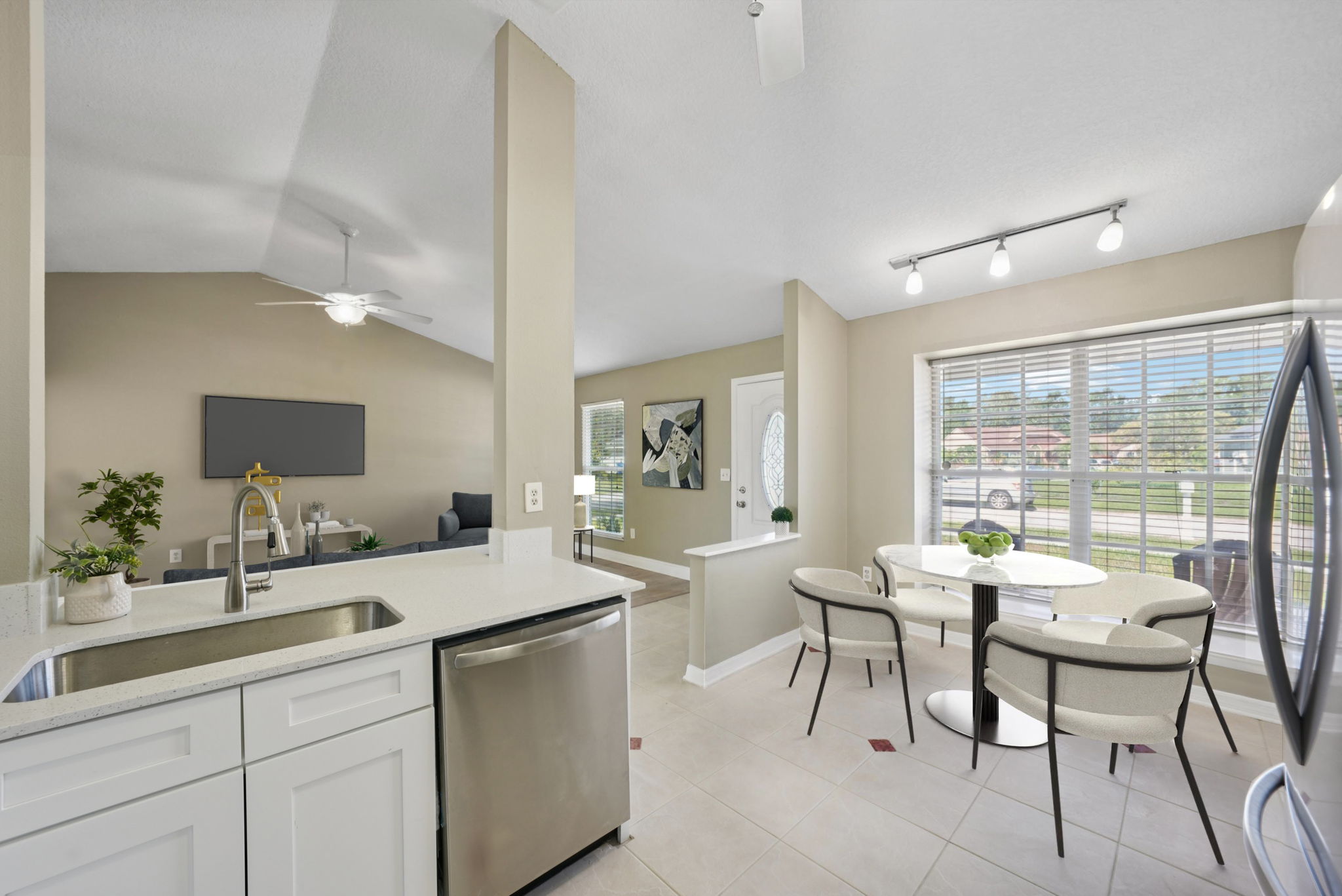 Clermont_St-L2706-020 virtually staged
