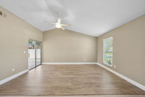 Clermont St-L2706-011