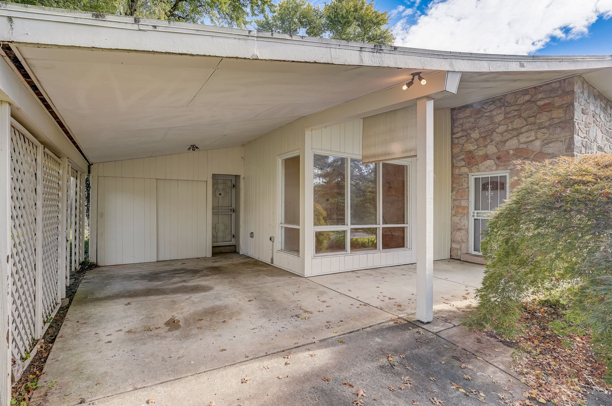  Cobden Rd -006