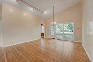  Cobden Rd -011