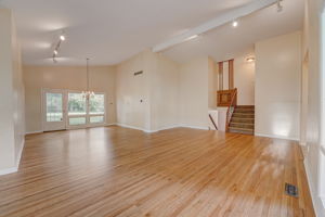  Cobden Rd -010