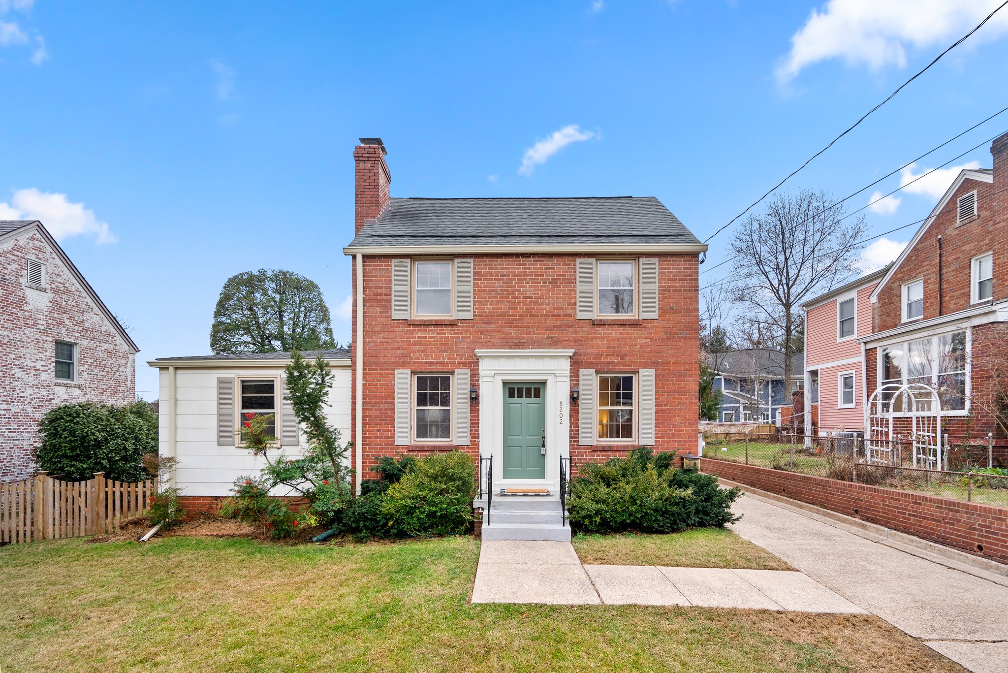 03. 8202 Cedar St.jpg